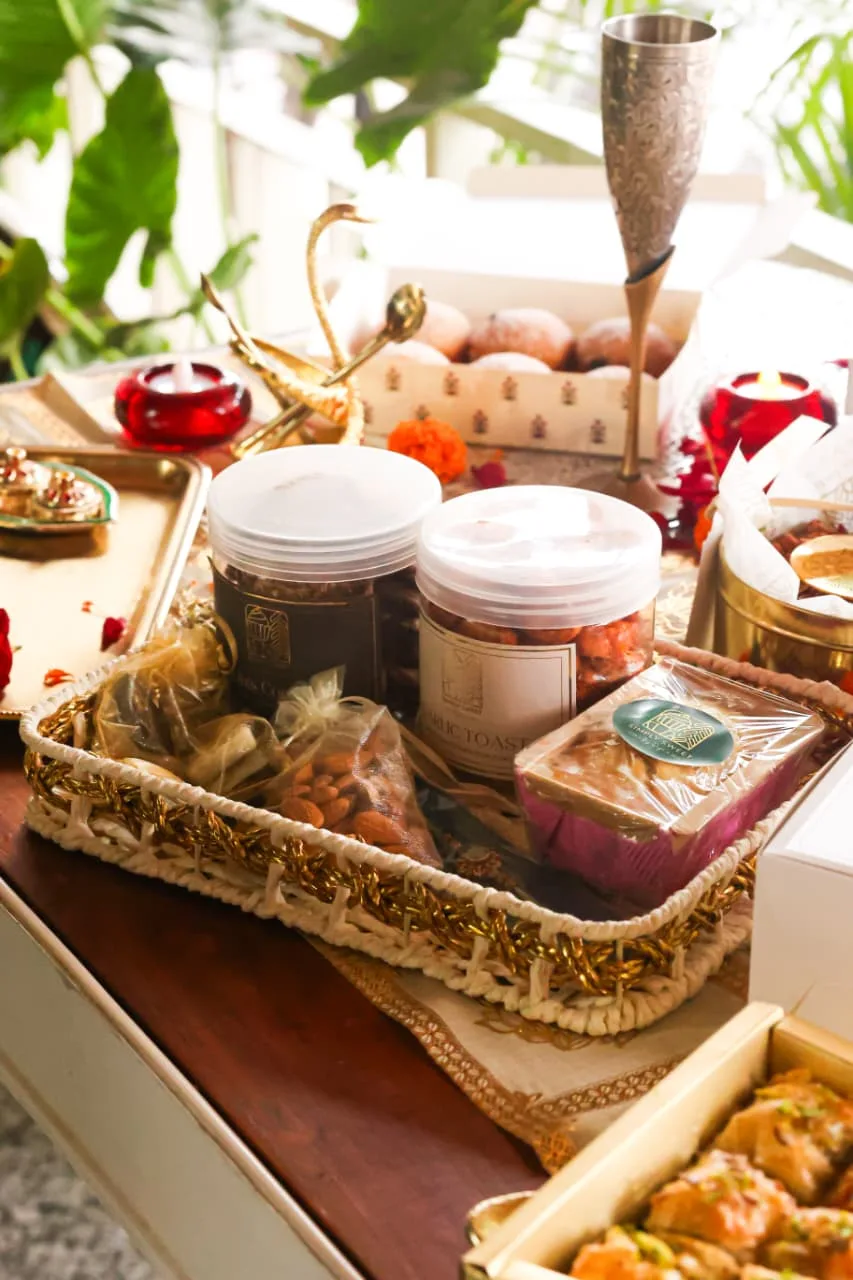 Festive gift tray by Simply Sweet Udaipur