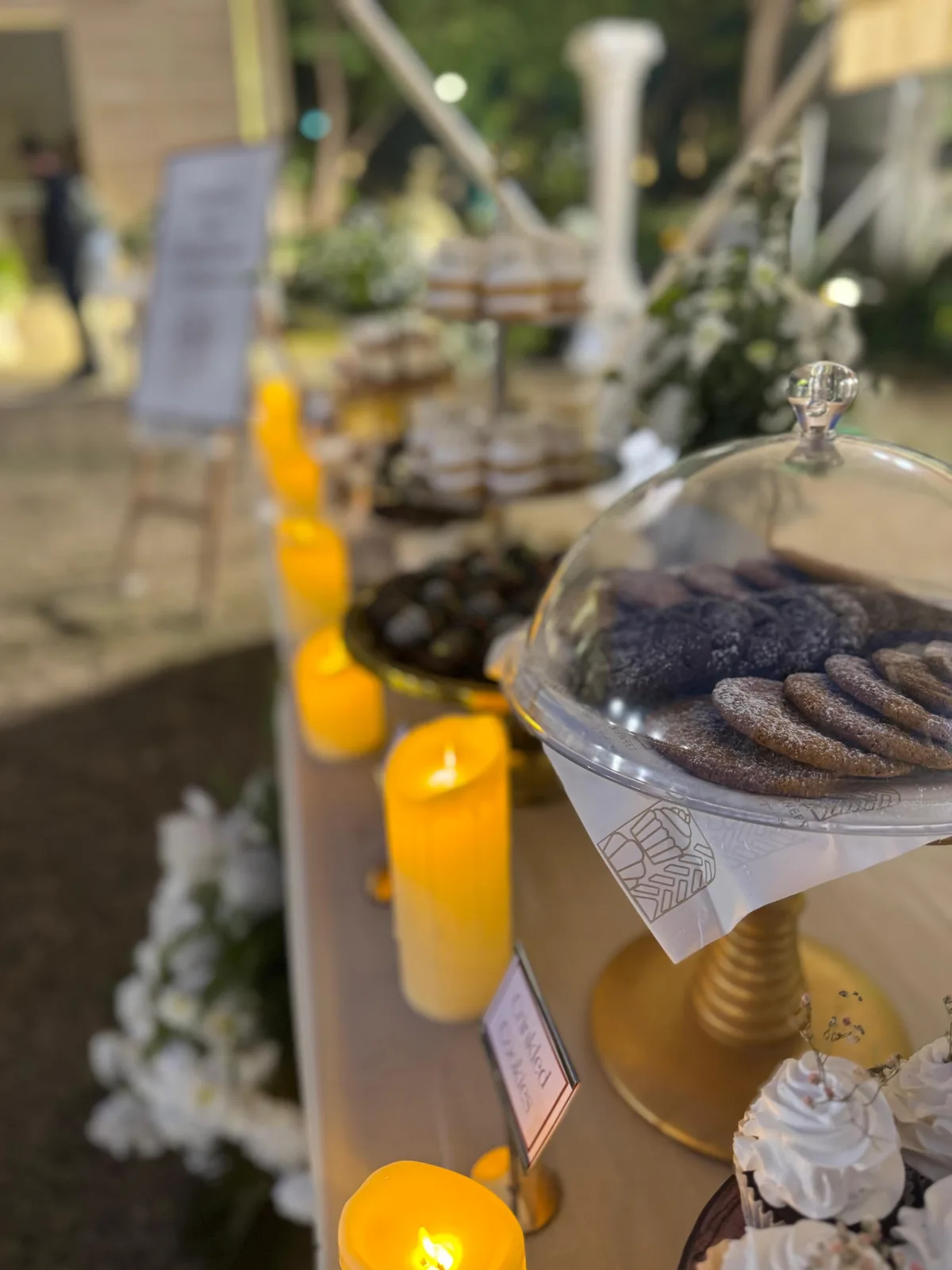 Outdoor dessert table by Simply Sweet Udaipur